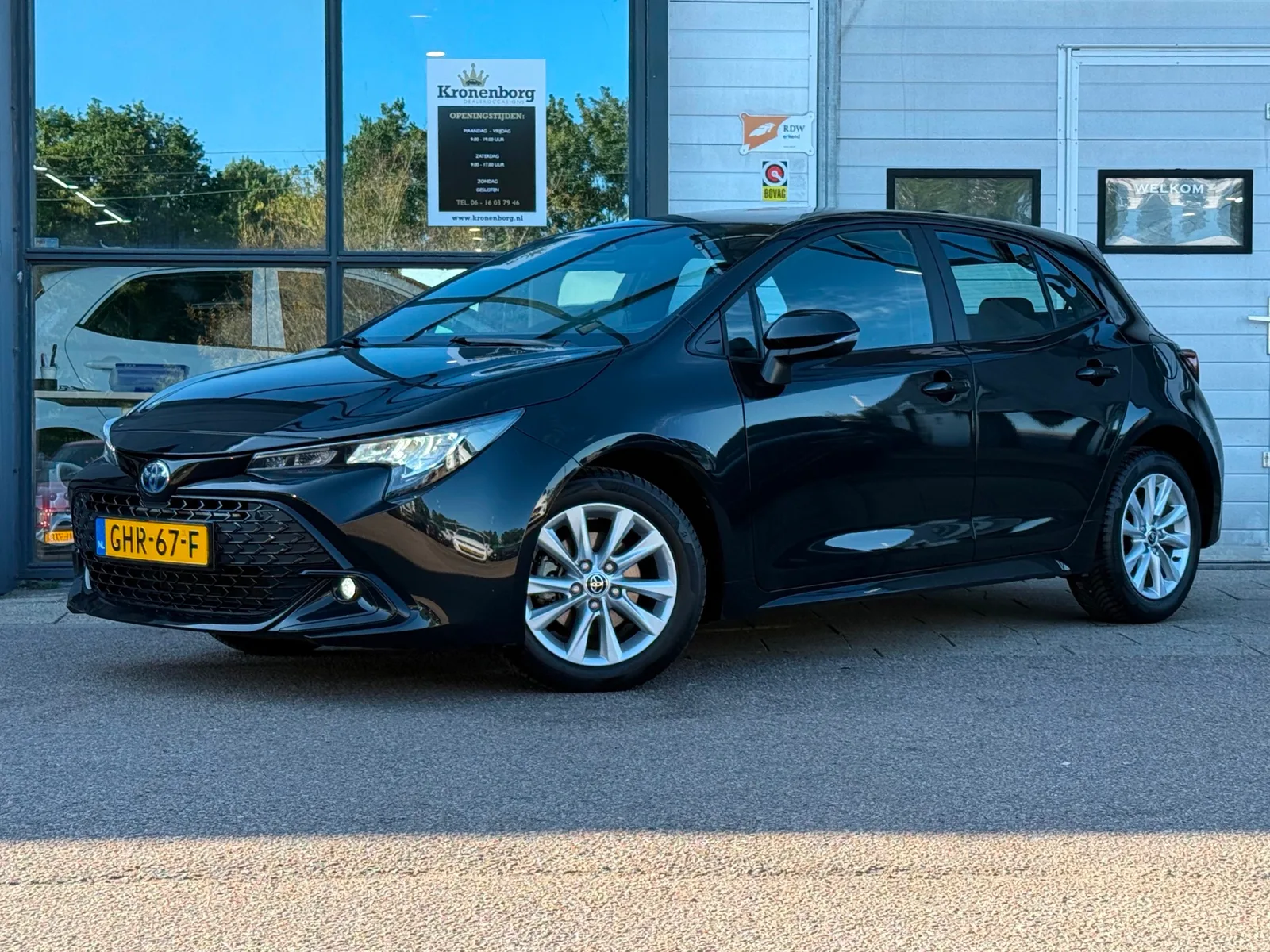 Toyota Corolla (2024) — foto 1