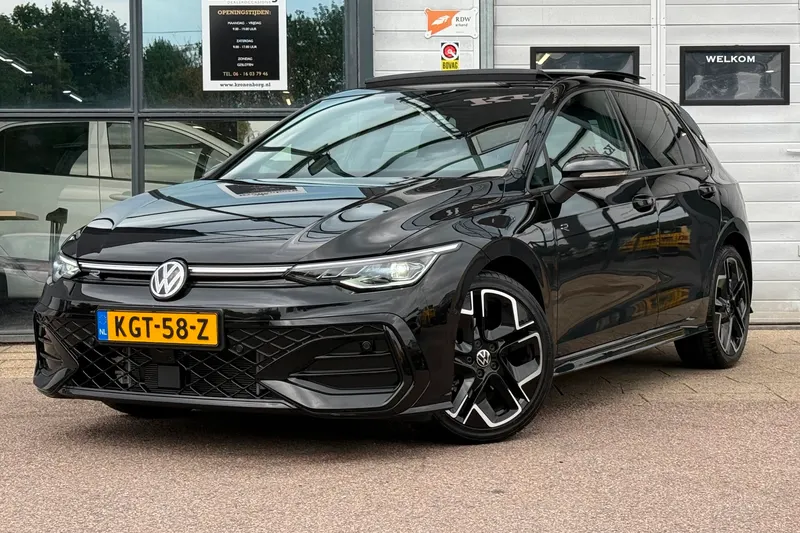 Volkswagen Golf (2025)