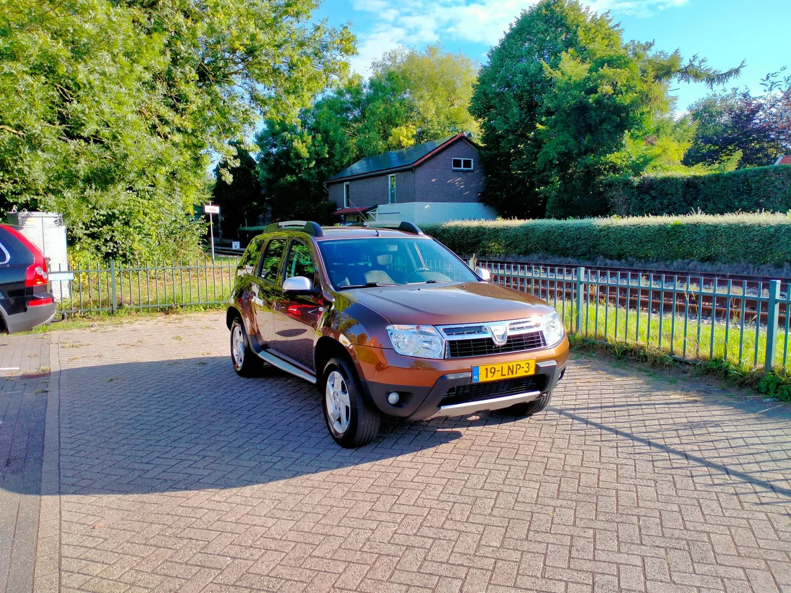 Dacia Duster (2010) — foto 1