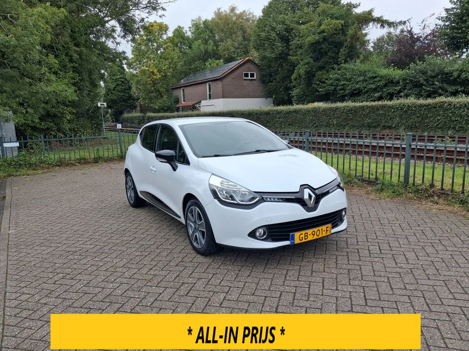 Renault Clio (2015) — foto 1