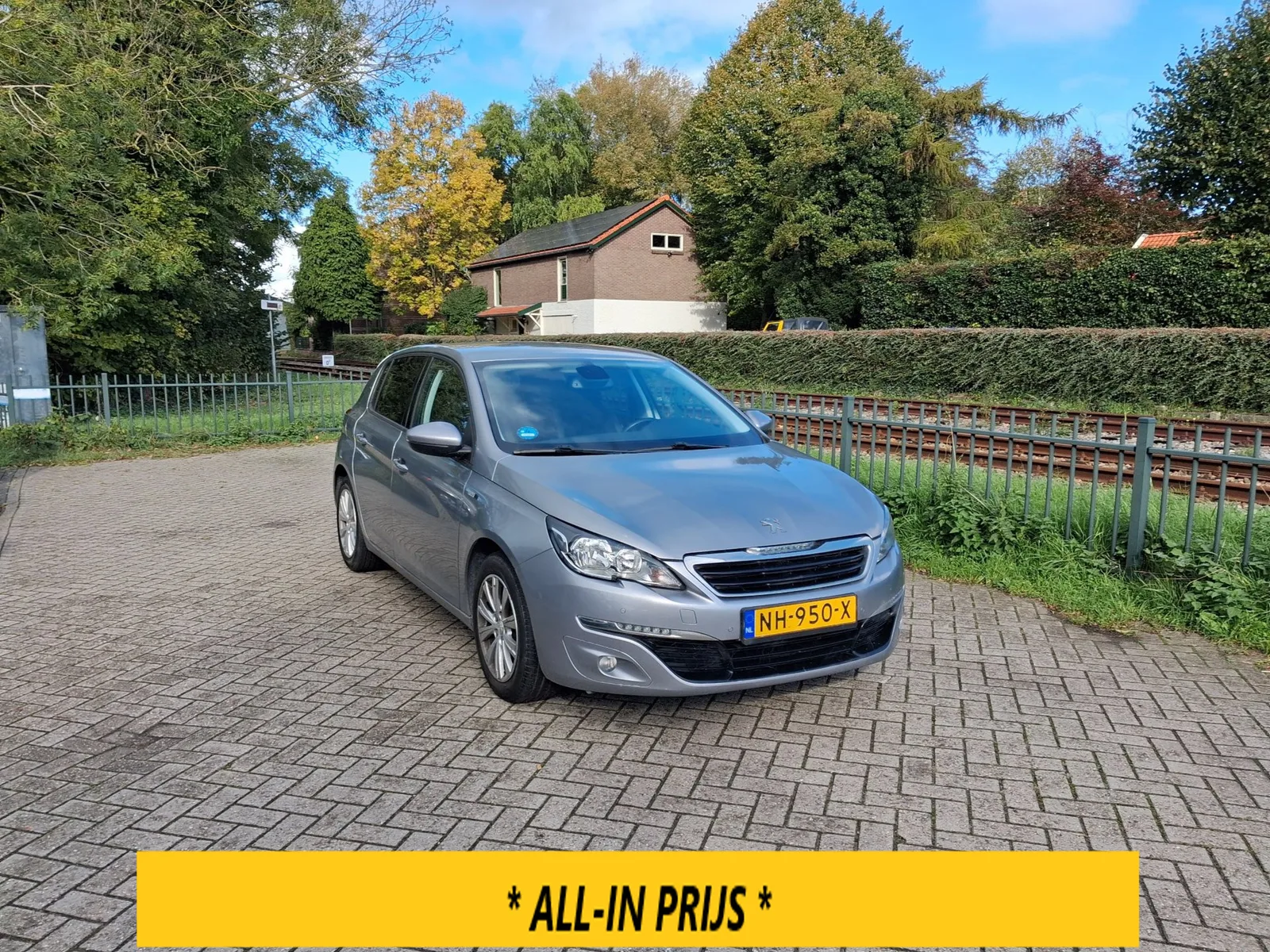 Peugeot 308 (2016) — foto 1