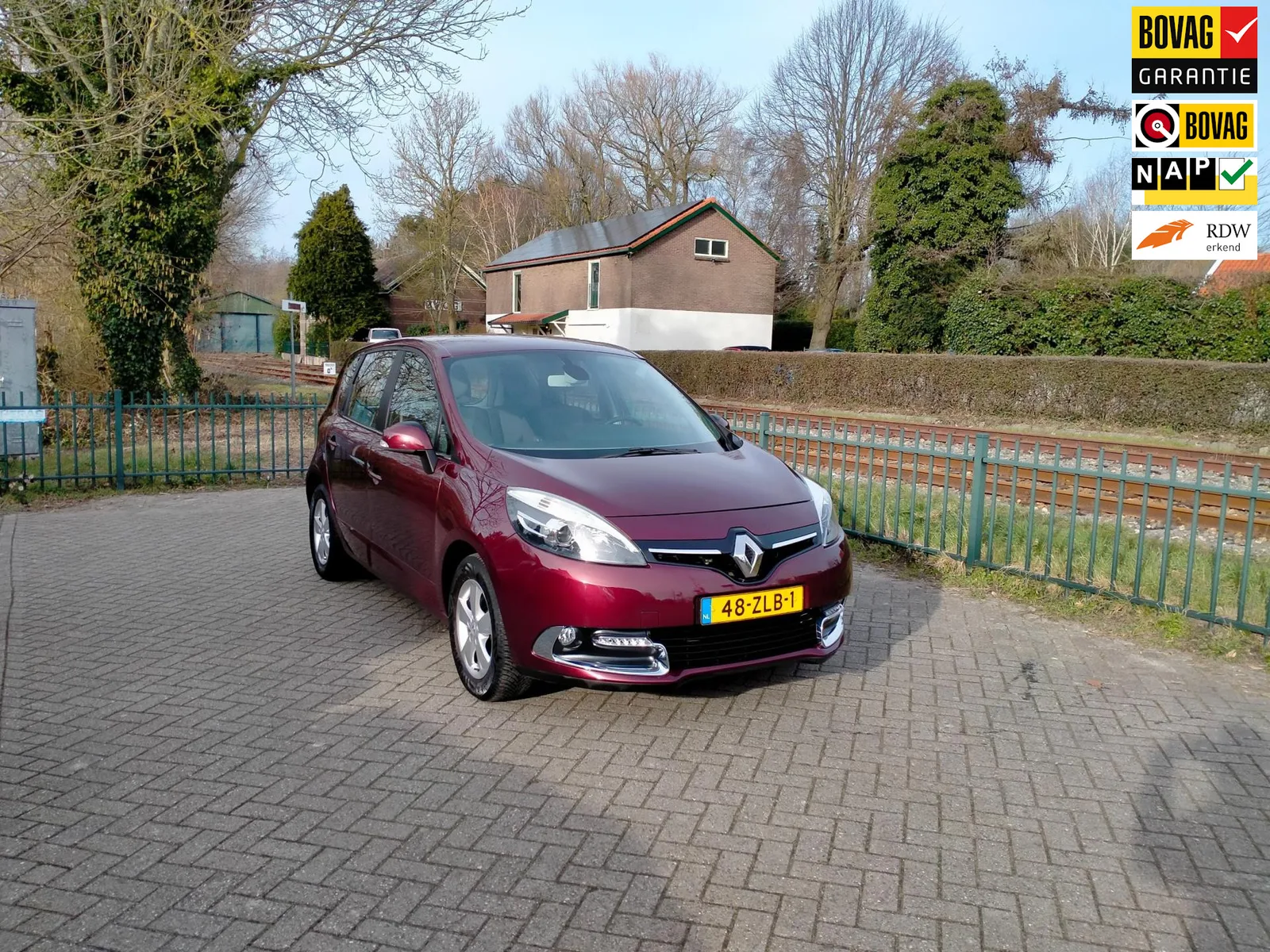 Renault Scénic (2013) — foto 1