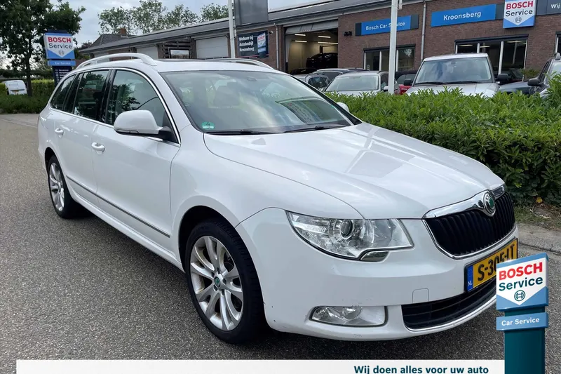 Škoda Superb (2012)
