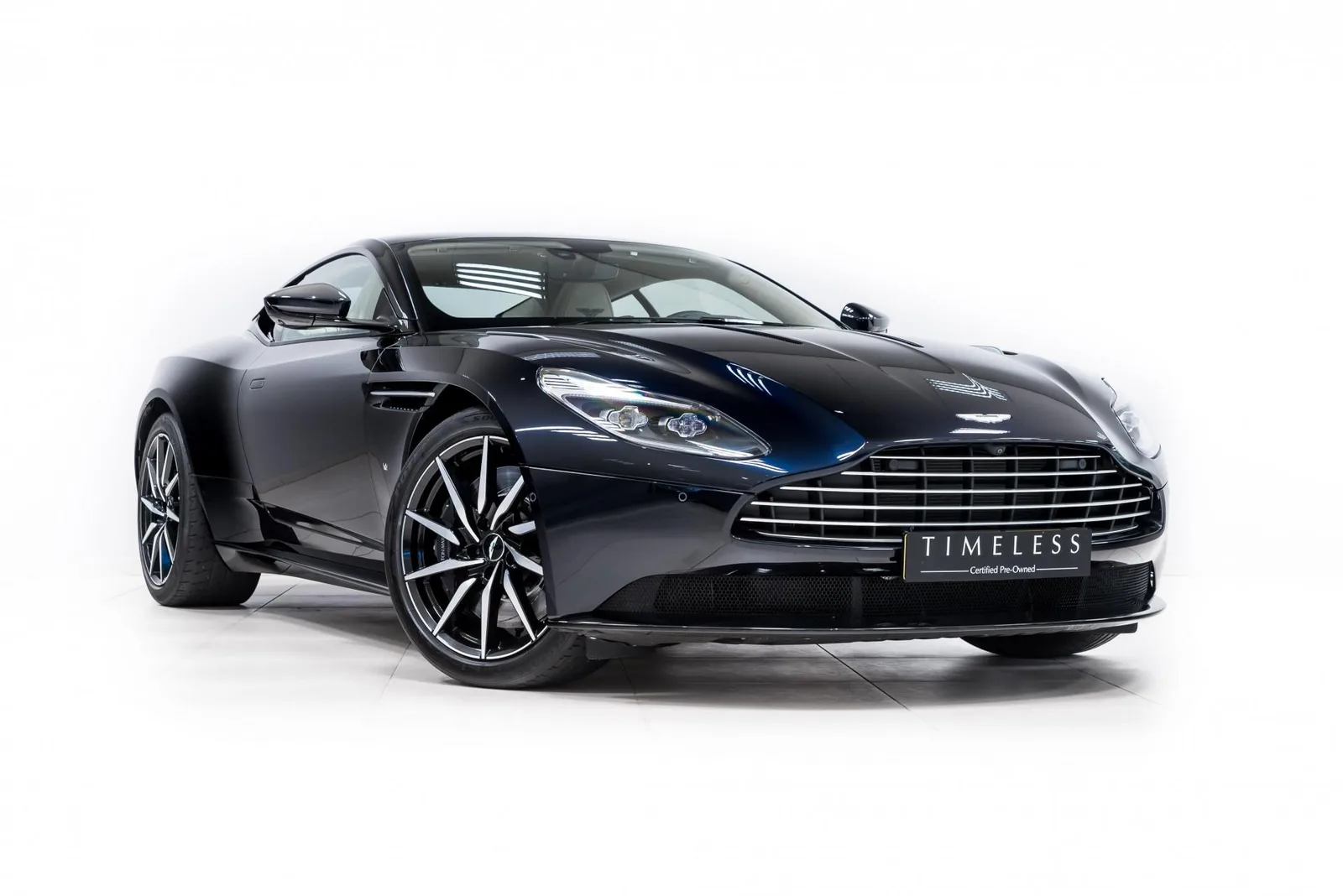 Aston Martin DB11 (2018) — foto 1