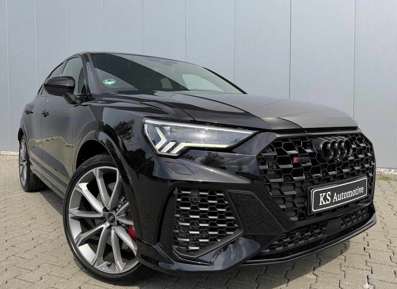 Audi Q3 (2021) — foto 1