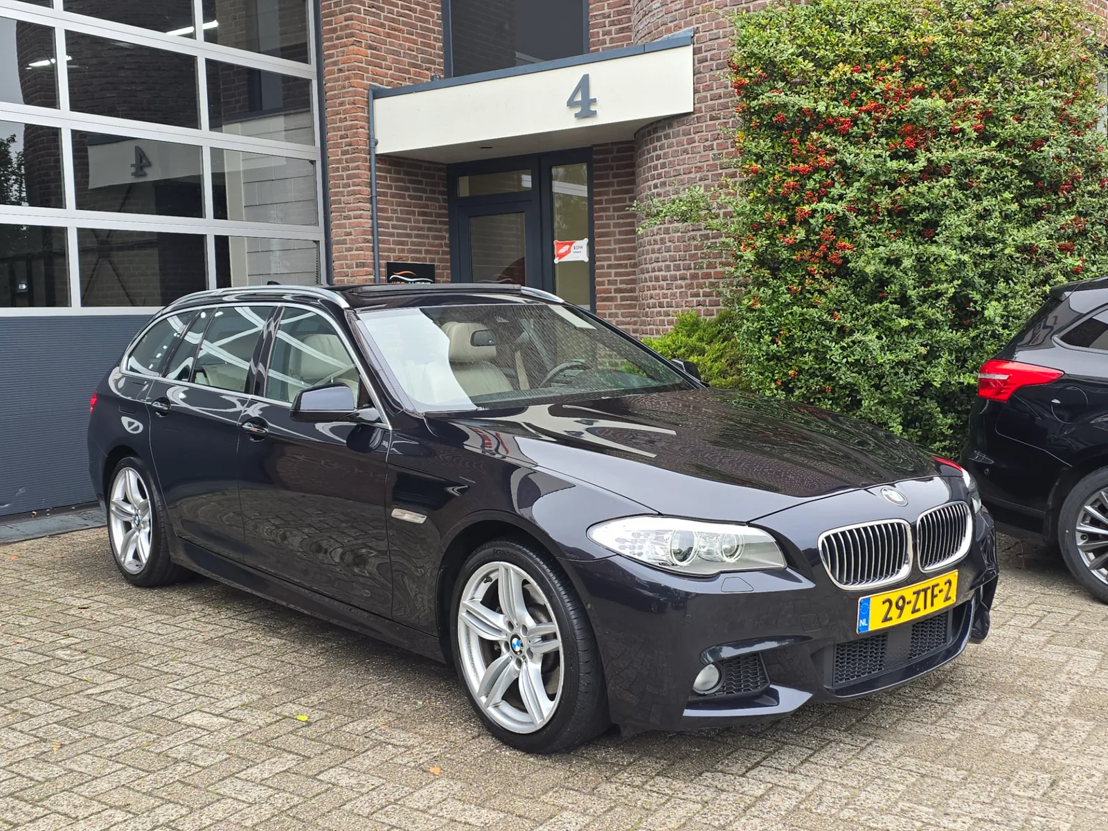 BMW 5-Serie (2013) — foto 1