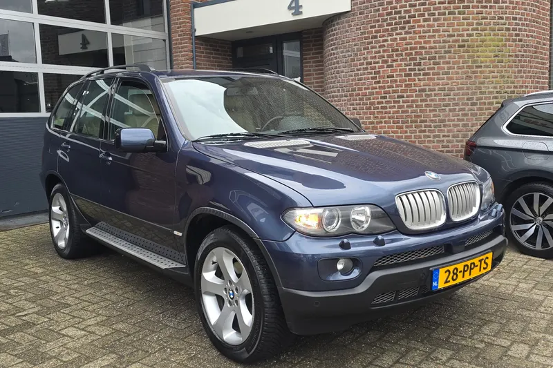 BMW X5 (2004)