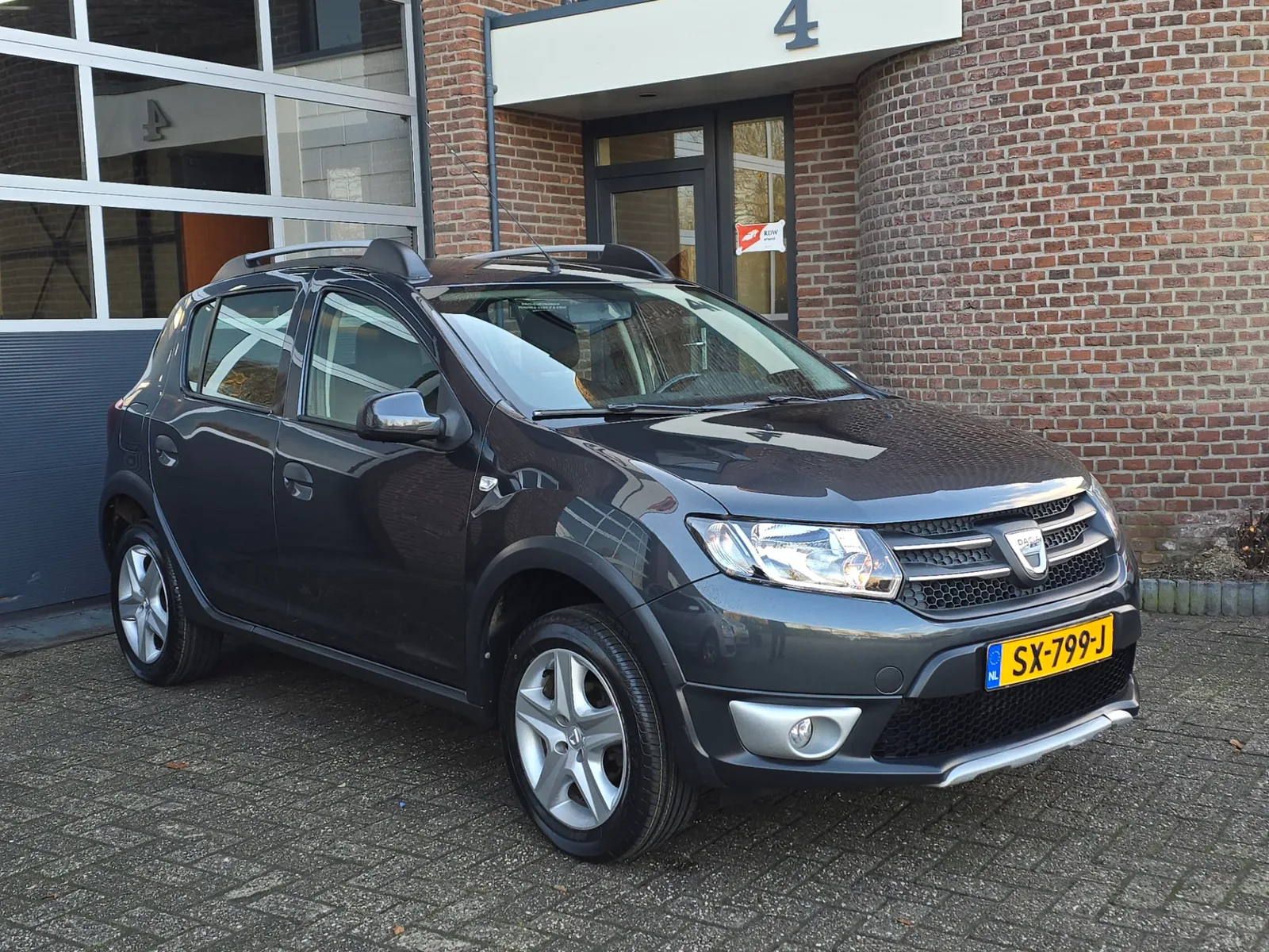 Dacia Sandero (2016) — foto 1