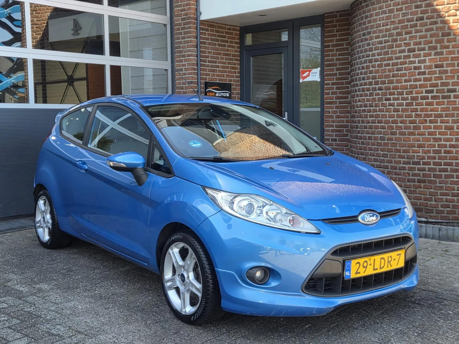 Ford Fiesta (2010) — foto 1