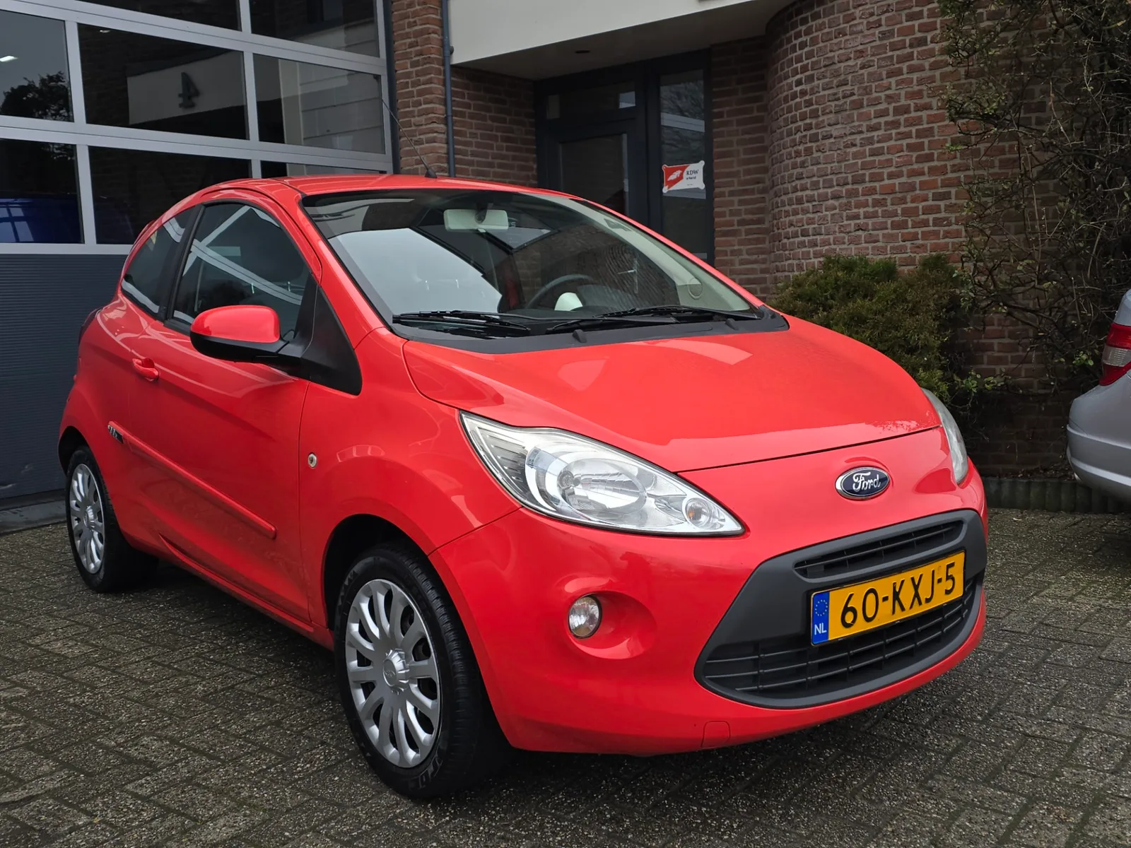 Ford Ka (2010) — foto 1