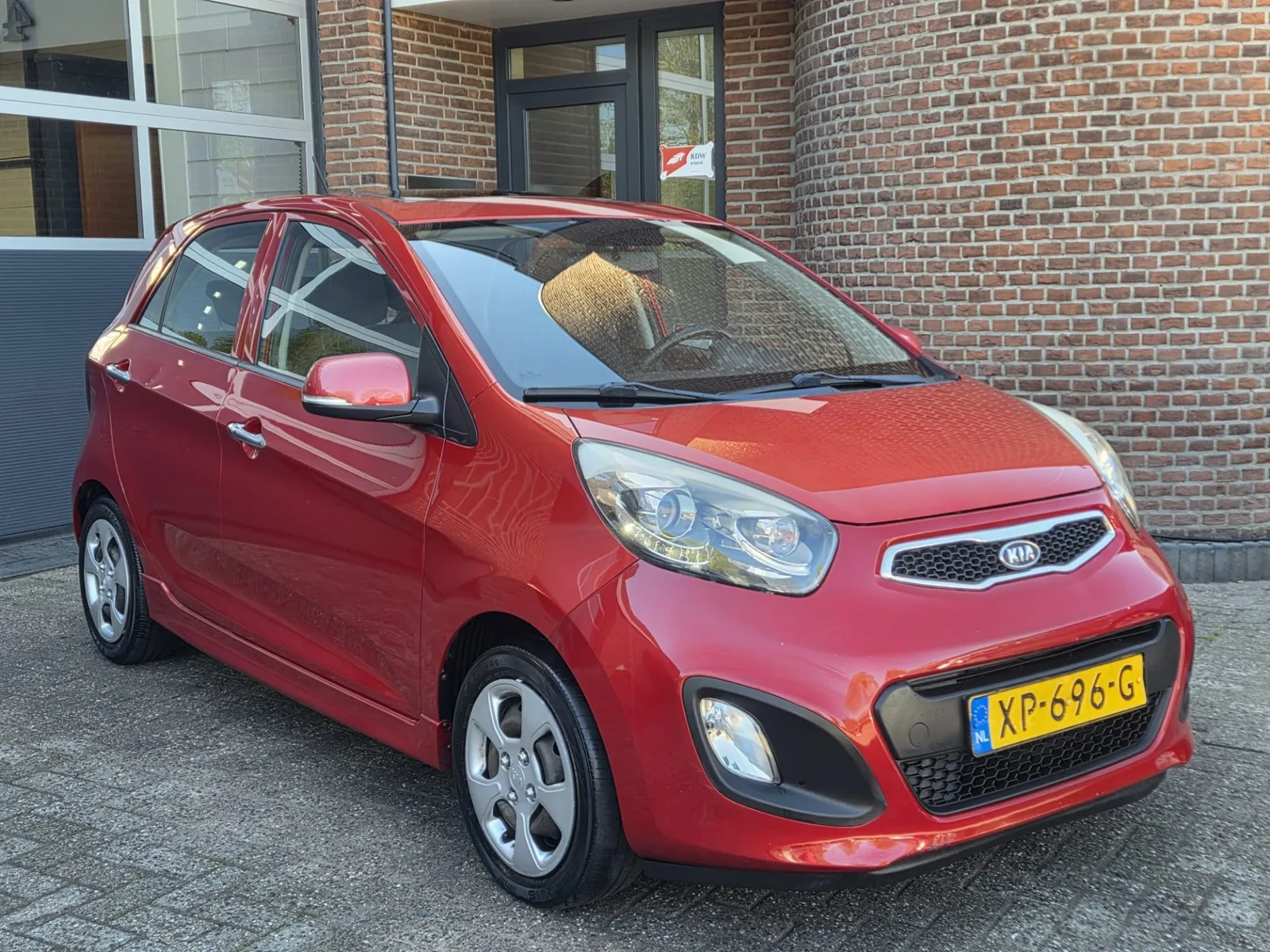 Kia Picanto (2011) — foto 1