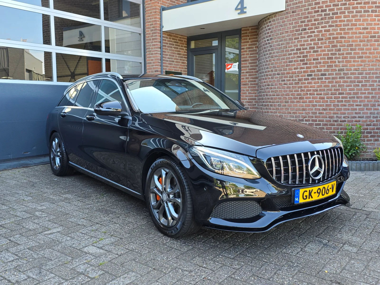Mercedes-Benz C-Klasse (2015) — foto 1