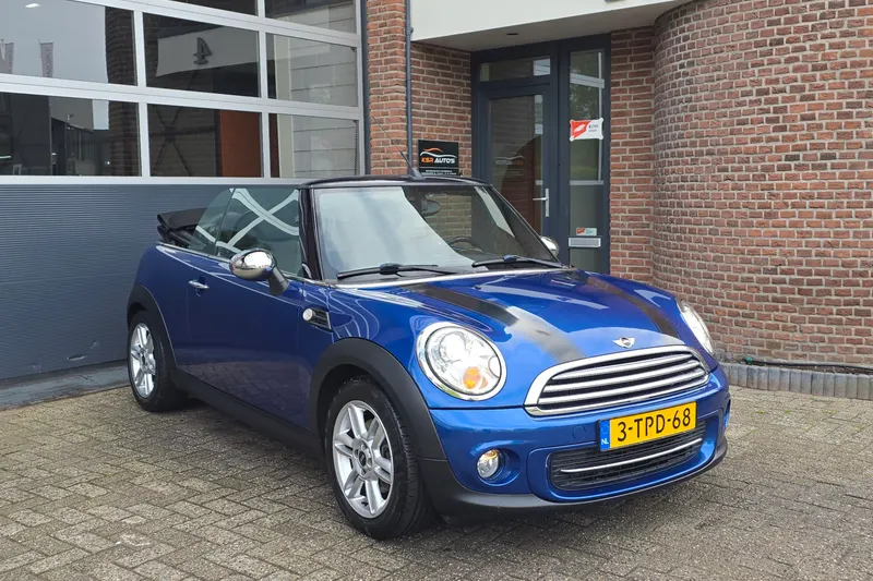 MINI Cabrio (2012)