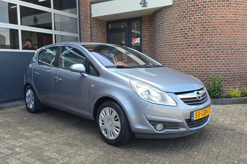 Opel Corsa (2008)