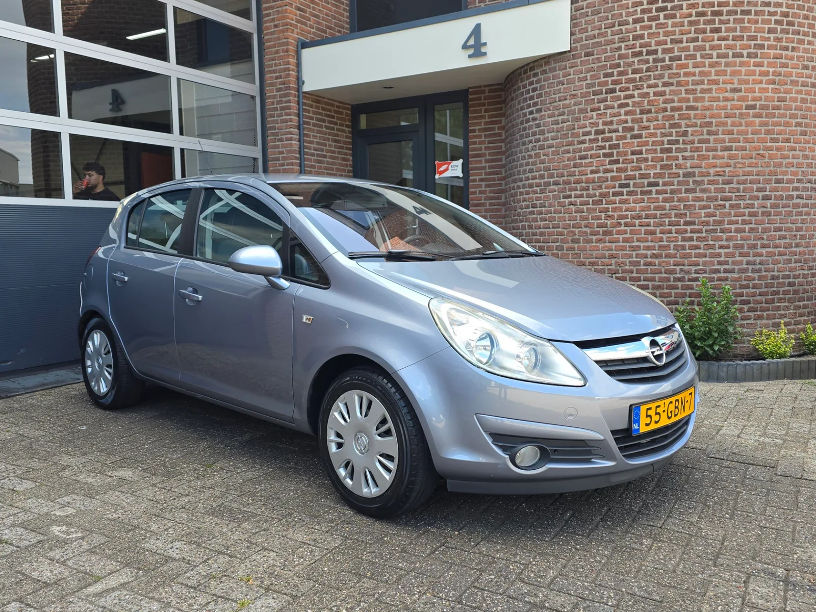 Opel Corsa (2008) — foto 1