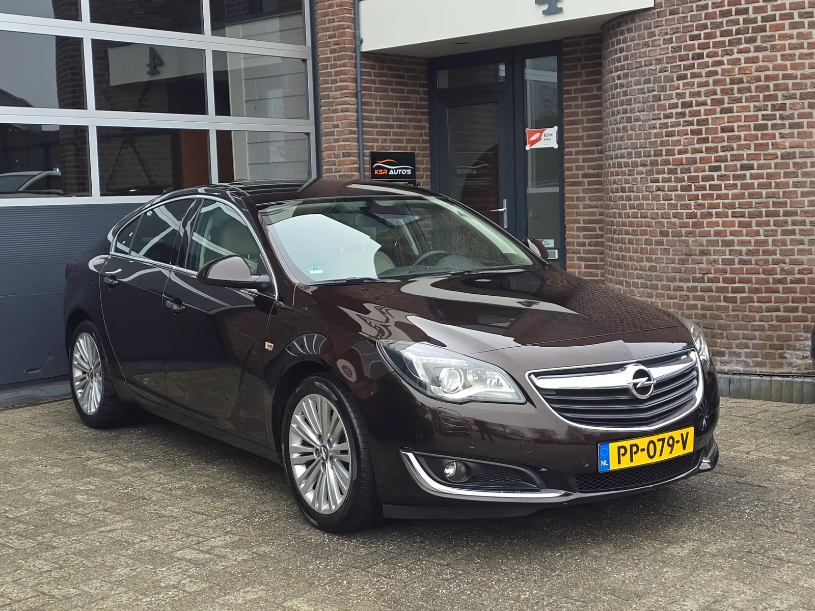 Opel Insignia (2016) — foto 1