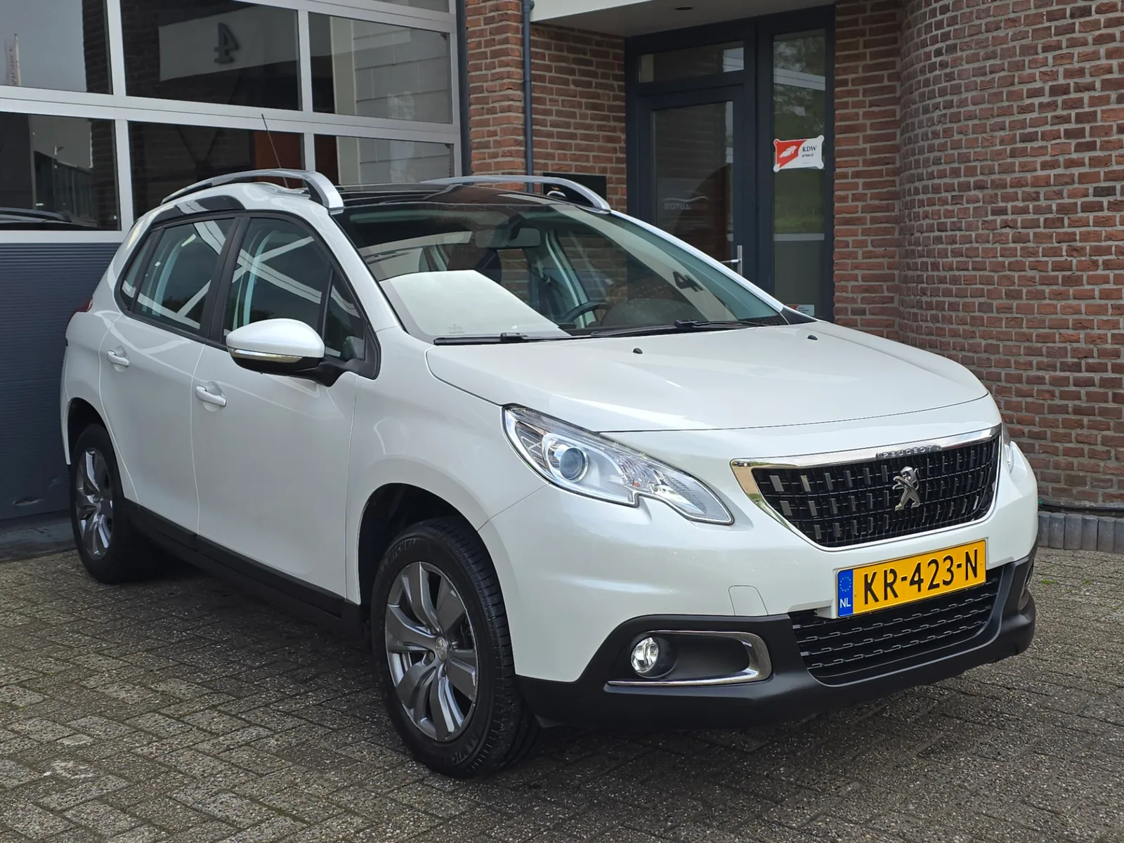 Peugeot 2008 (2016) — foto 1