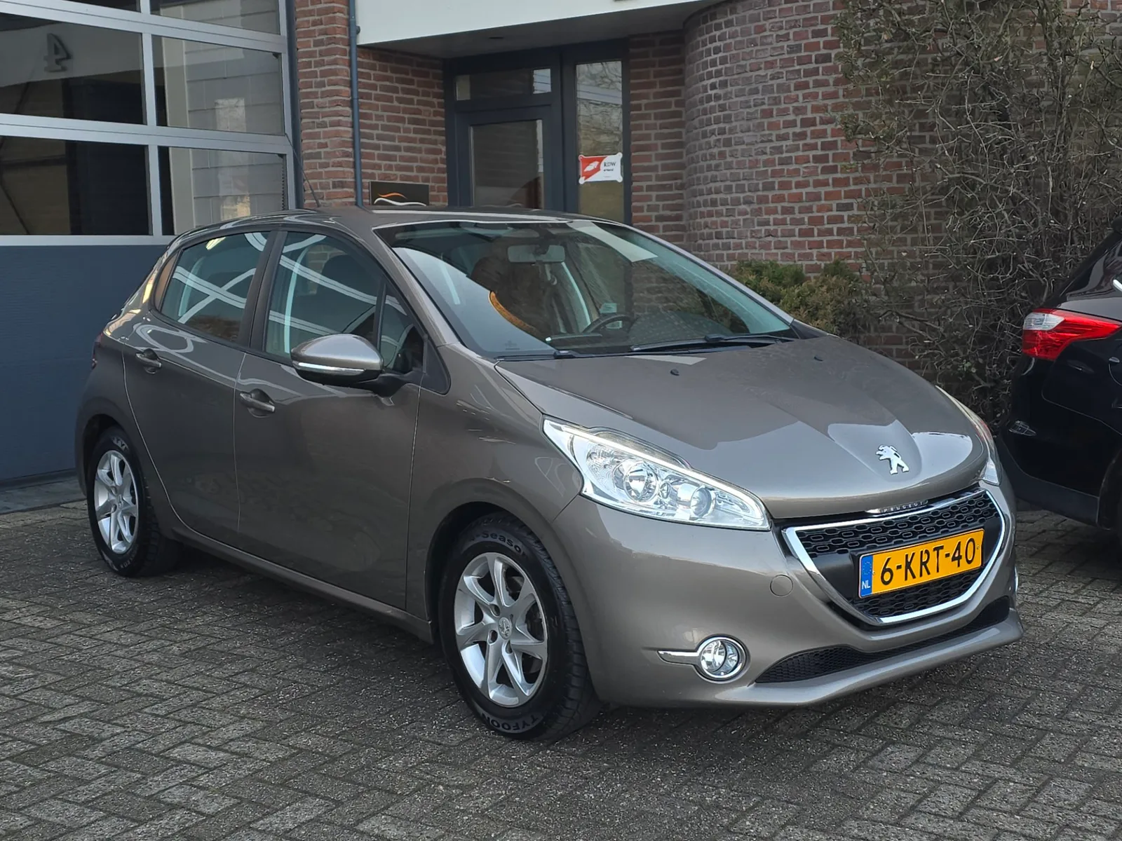 Peugeot 208 (2012) — foto 1