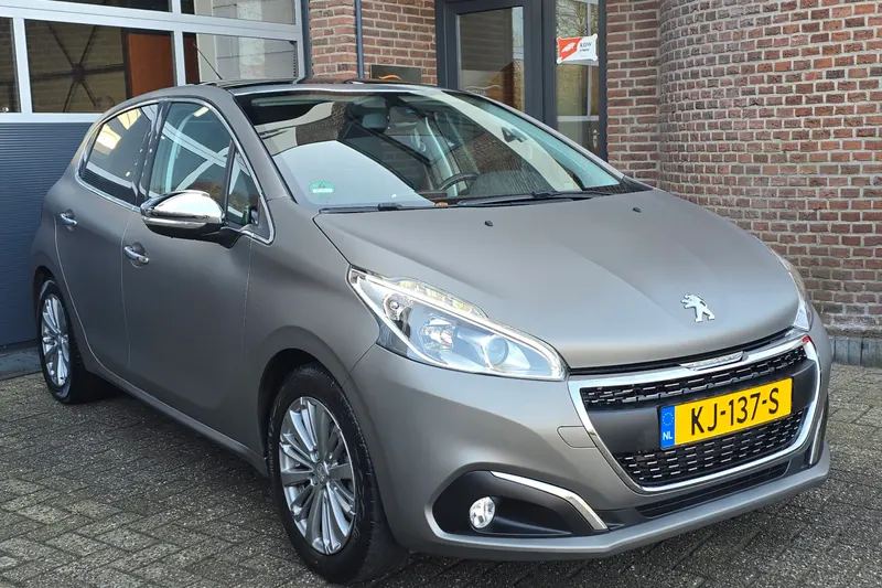 Peugeot 208 (2016)