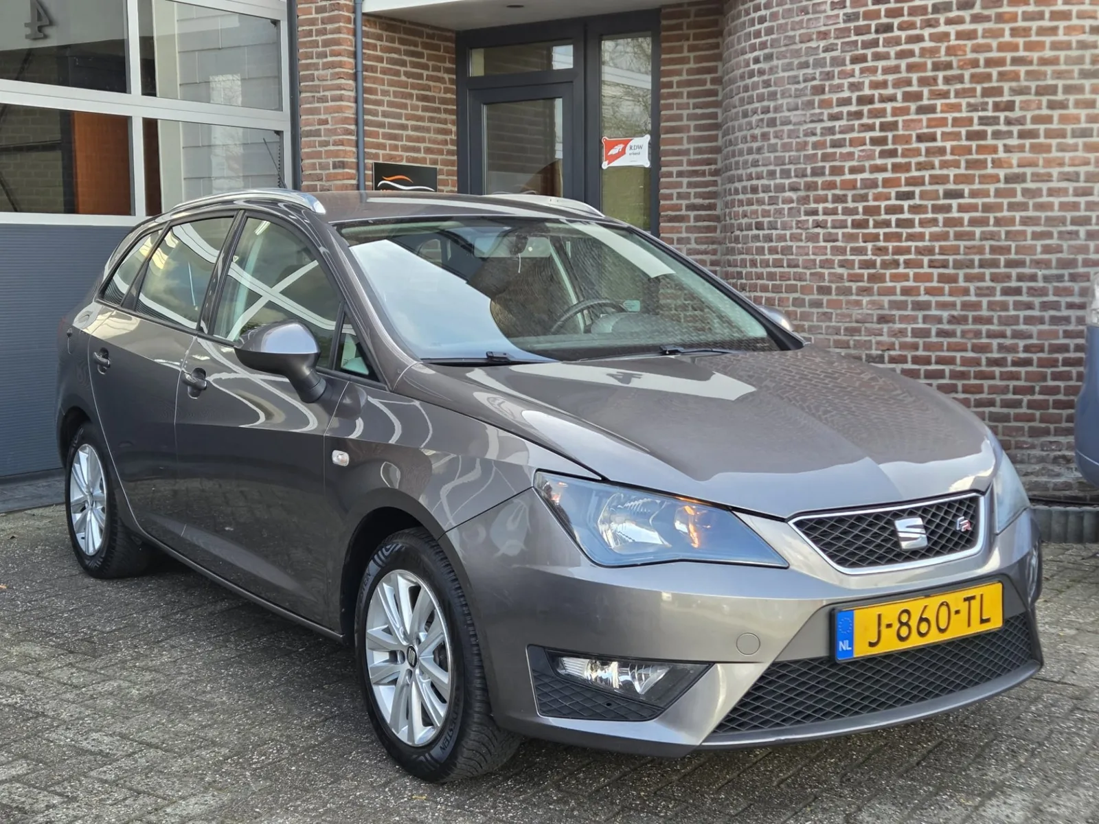 SEAT Ibiza (2015) — foto 1