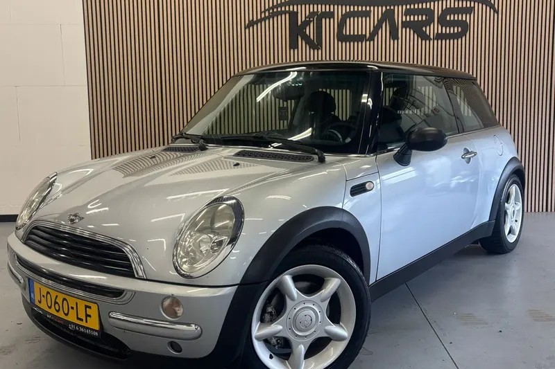 MINI One (2002)