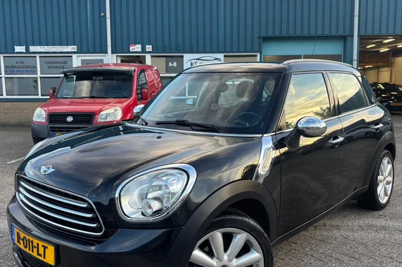 MINI Countryman (2012)