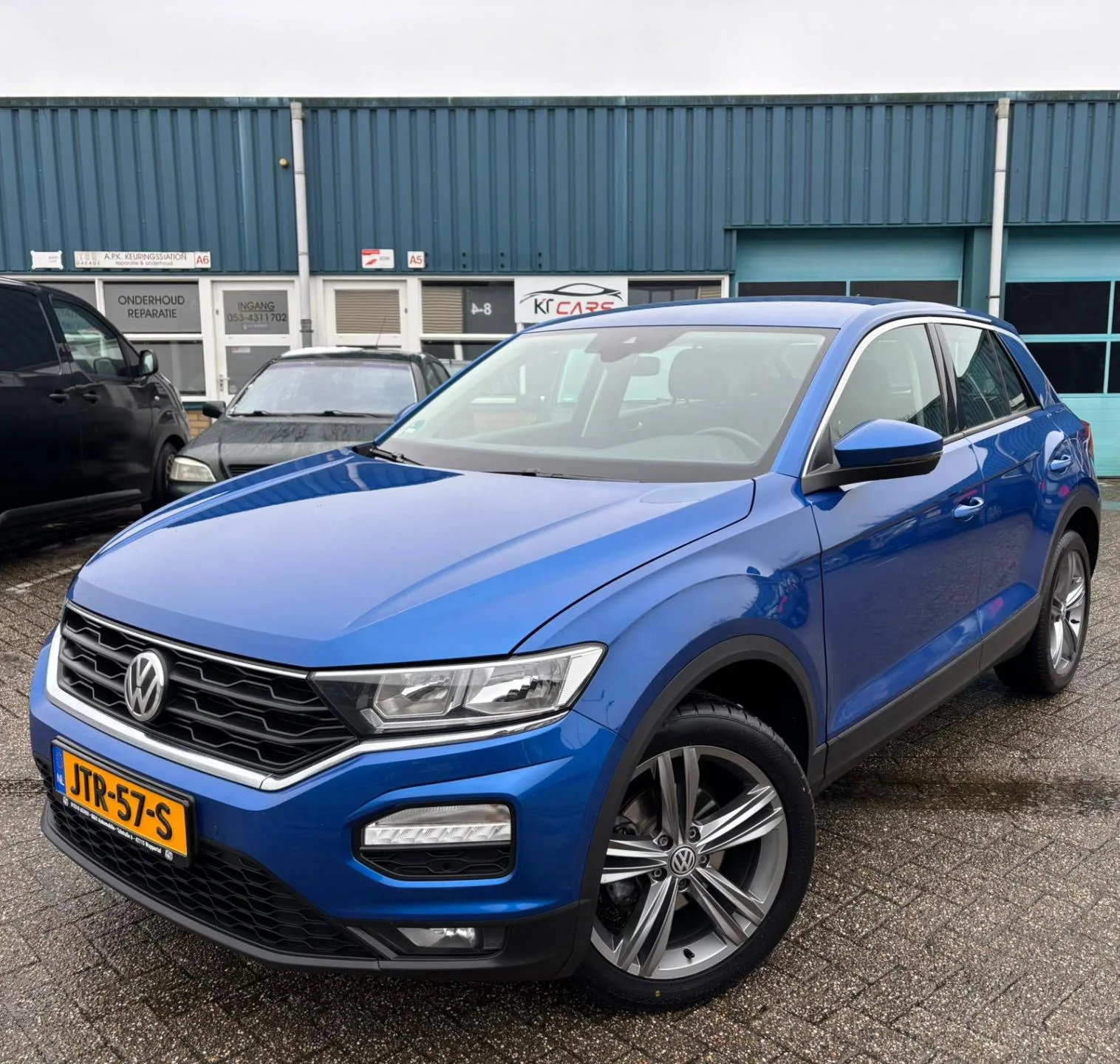 Volkswagen T-Roc (2018) — foto 1