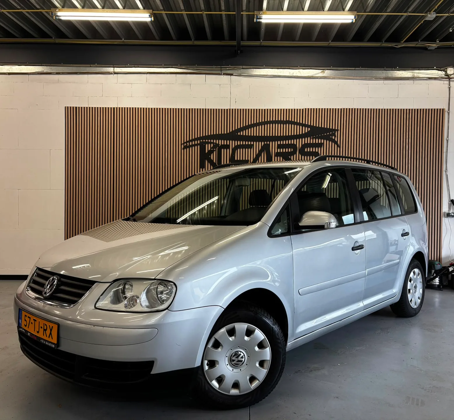 Volkswagen Touran (2006) — foto 1