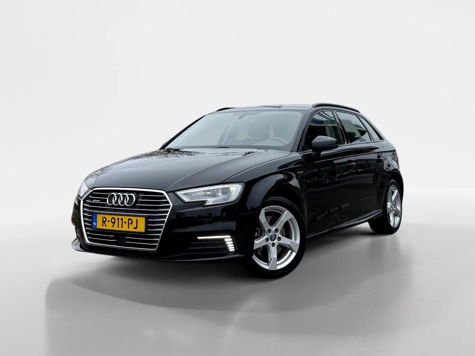 Audi A3 (2017) — foto 1
