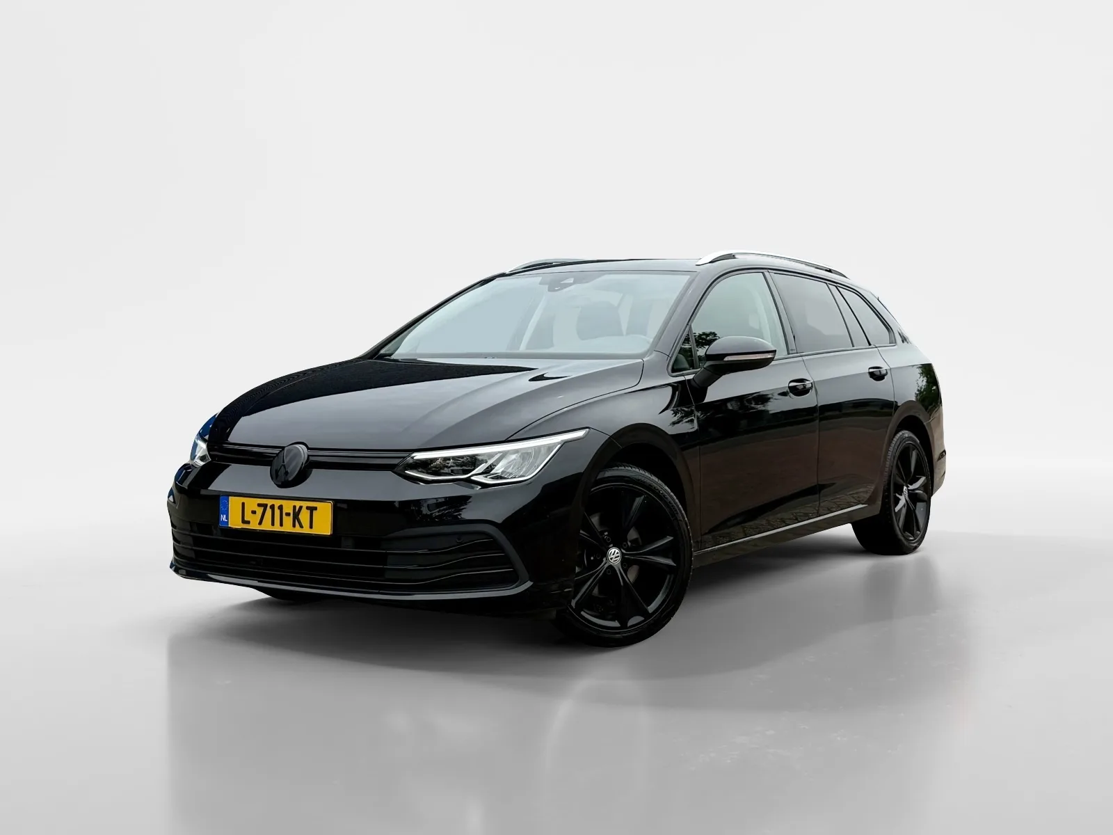 Volkswagen Golf (2021) — foto 1
