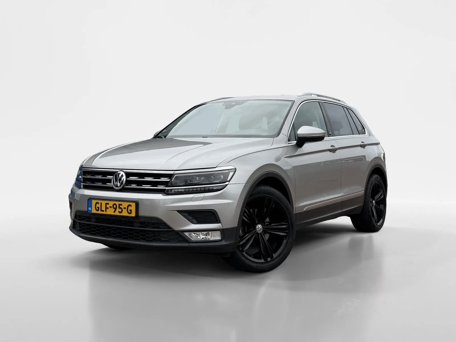 Volkswagen Tiguan (2017) — foto 1