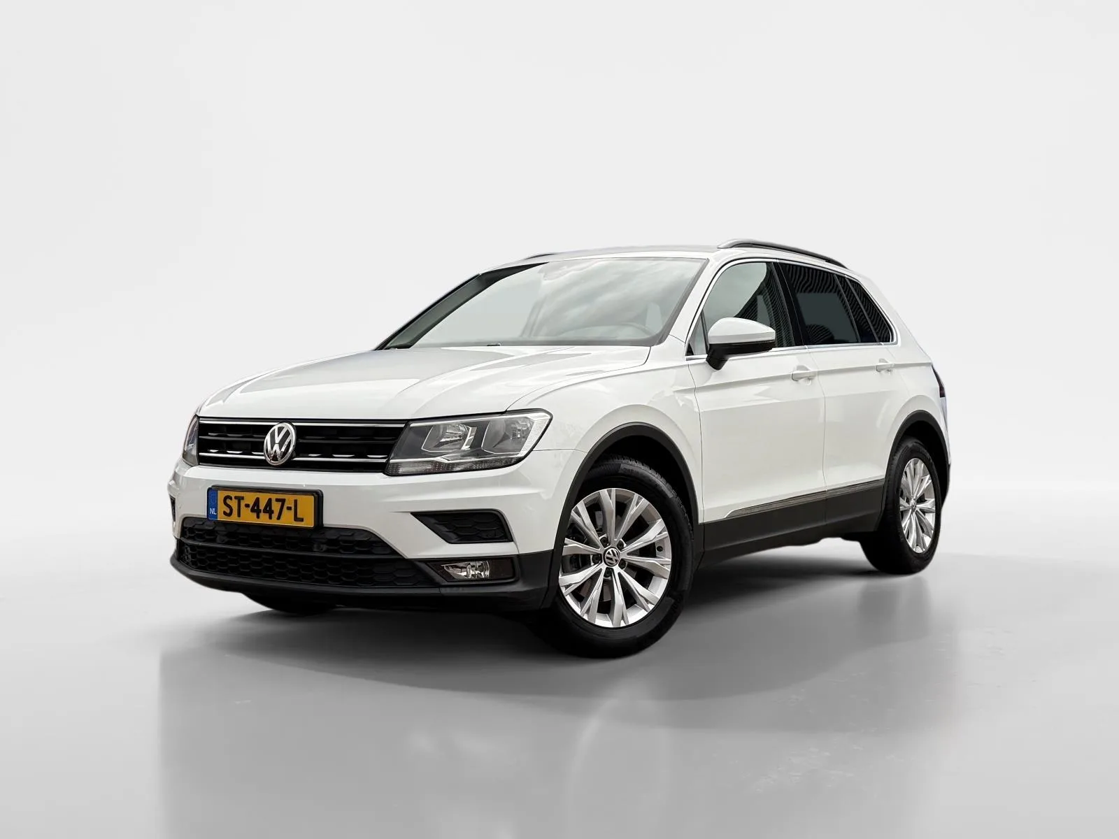 Volkswagen Tiguan (2018) — foto 1