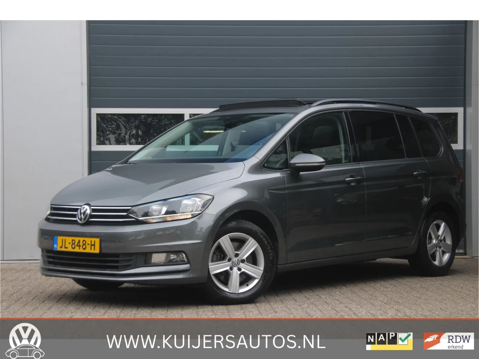 Volkswagen Touran (2016) — foto 1