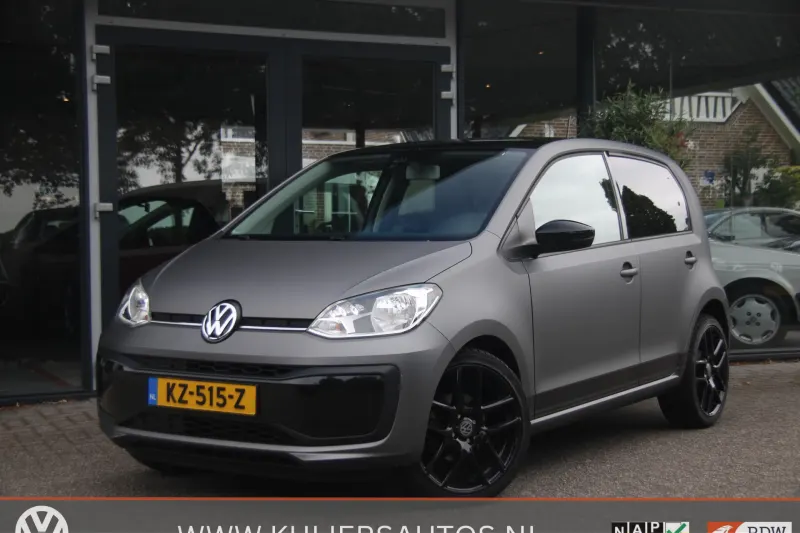 Volkswagen Up! (2017)