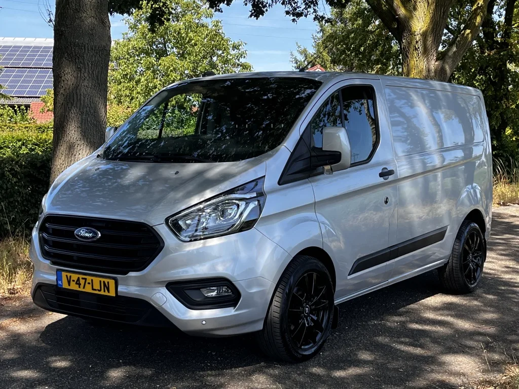 Ford Transit (2023) — foto 1