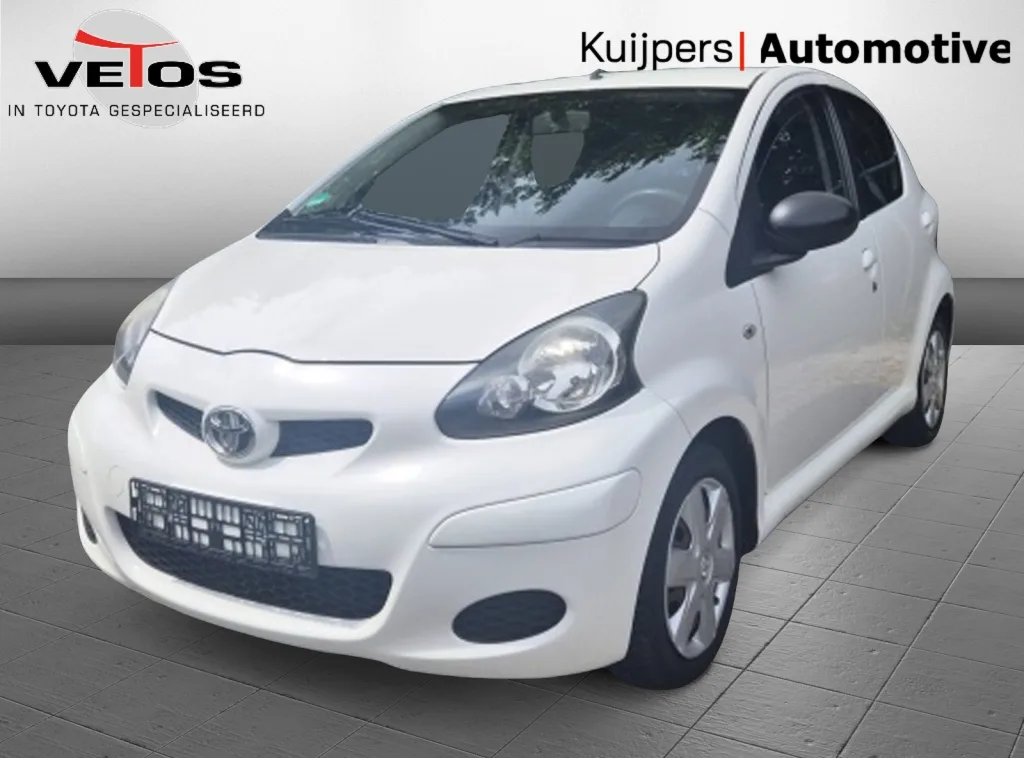 Toyota Aygo (2011) — foto 1
