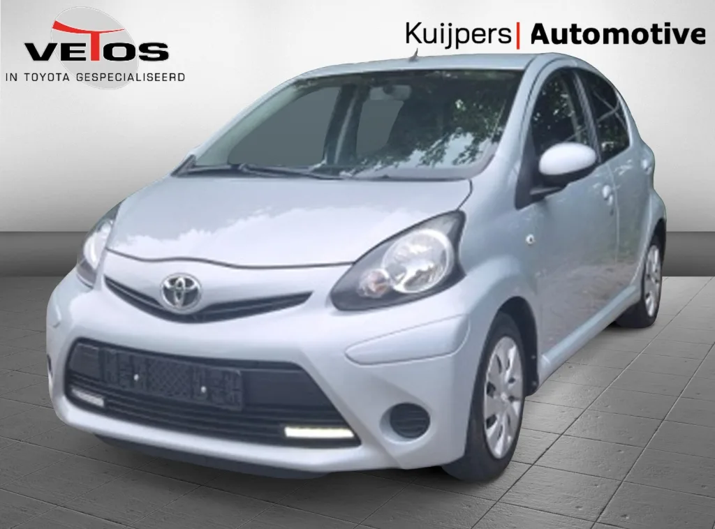 Toyota Aygo (2013) — foto 1