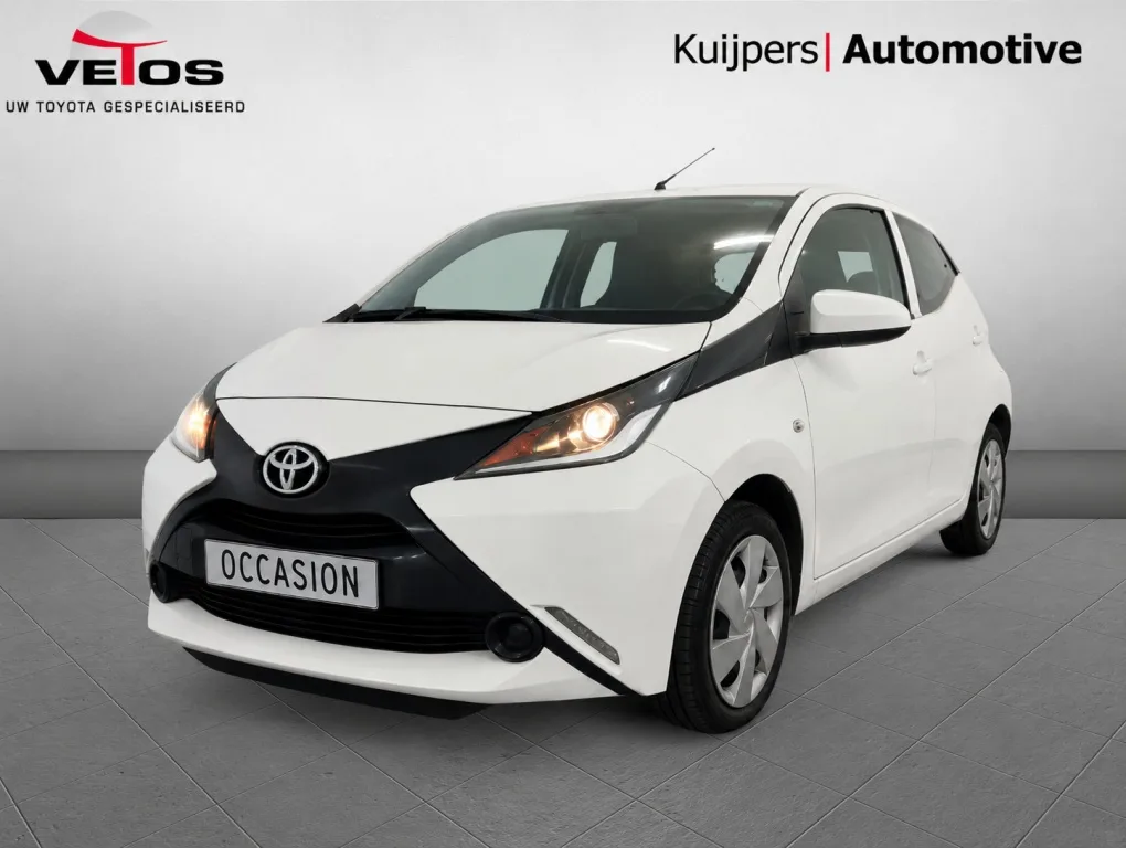 Toyota Aygo (2015) — foto 1