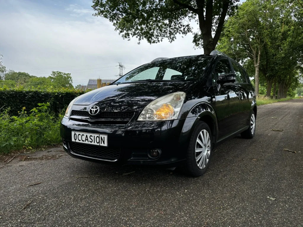 Toyota Verso (2007) — foto 1