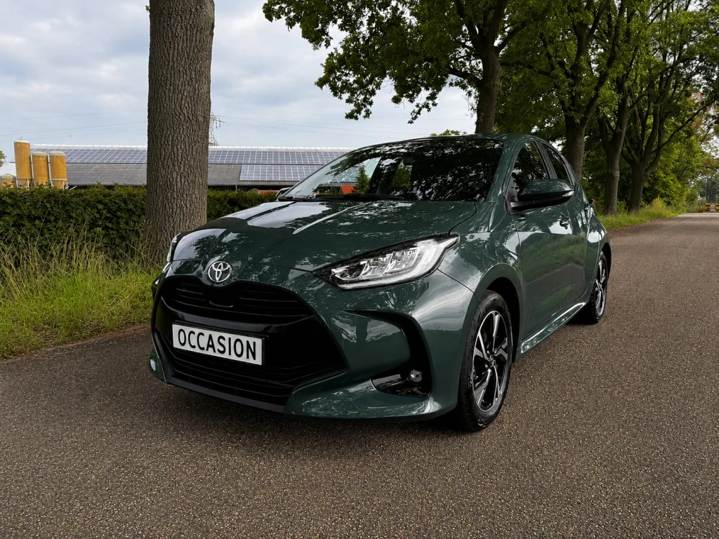 Toyota Yaris (2025) — foto 1