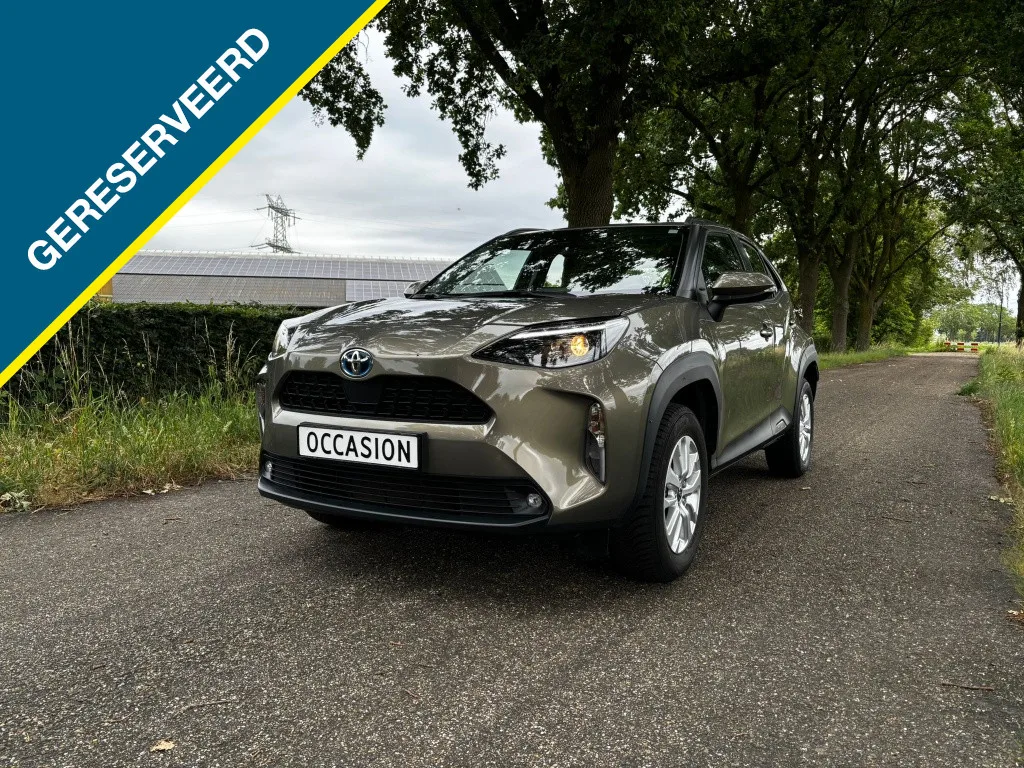 Toyota Yaris (2023) — foto 1