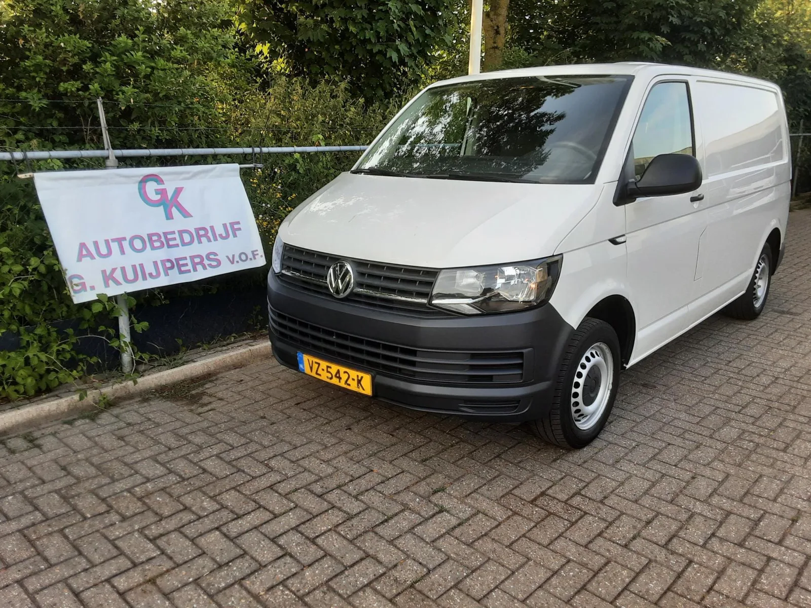 Volkswagen Transporter (2016) — foto 1