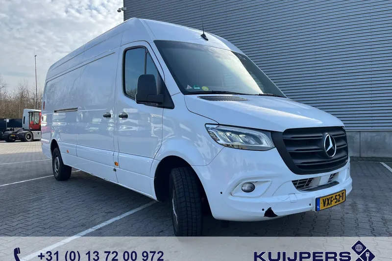 Mercedes-Benz Sprinter (2023)