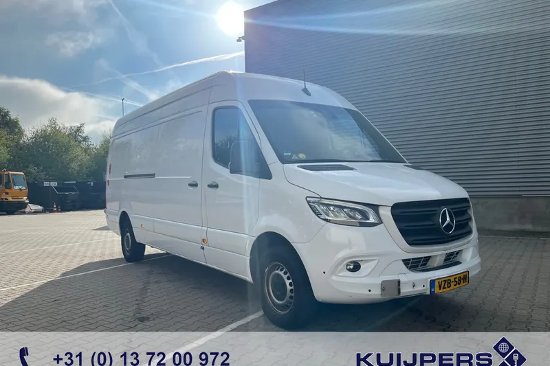 Mercedes-Benz Sprinter (2023)