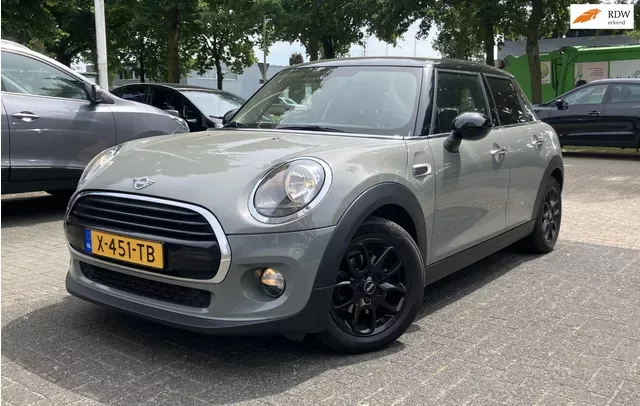 MINI Cooper (2018) — foto 1