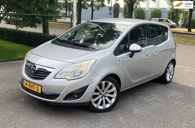 Opel Meriva (2011) — foto 1