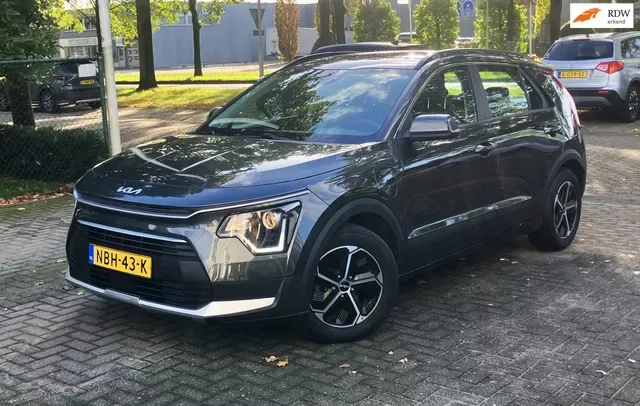 Kia Niro (2023) — foto 1