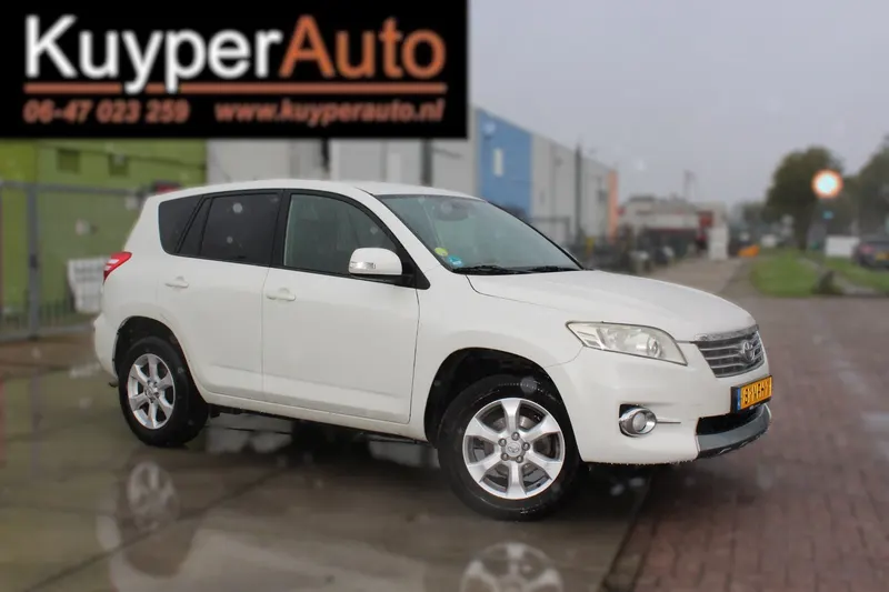 Toyota RAV4 (2010)