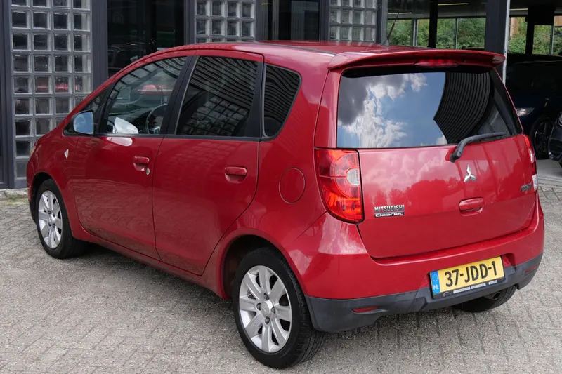 Mitsubishi Colt (2009)
