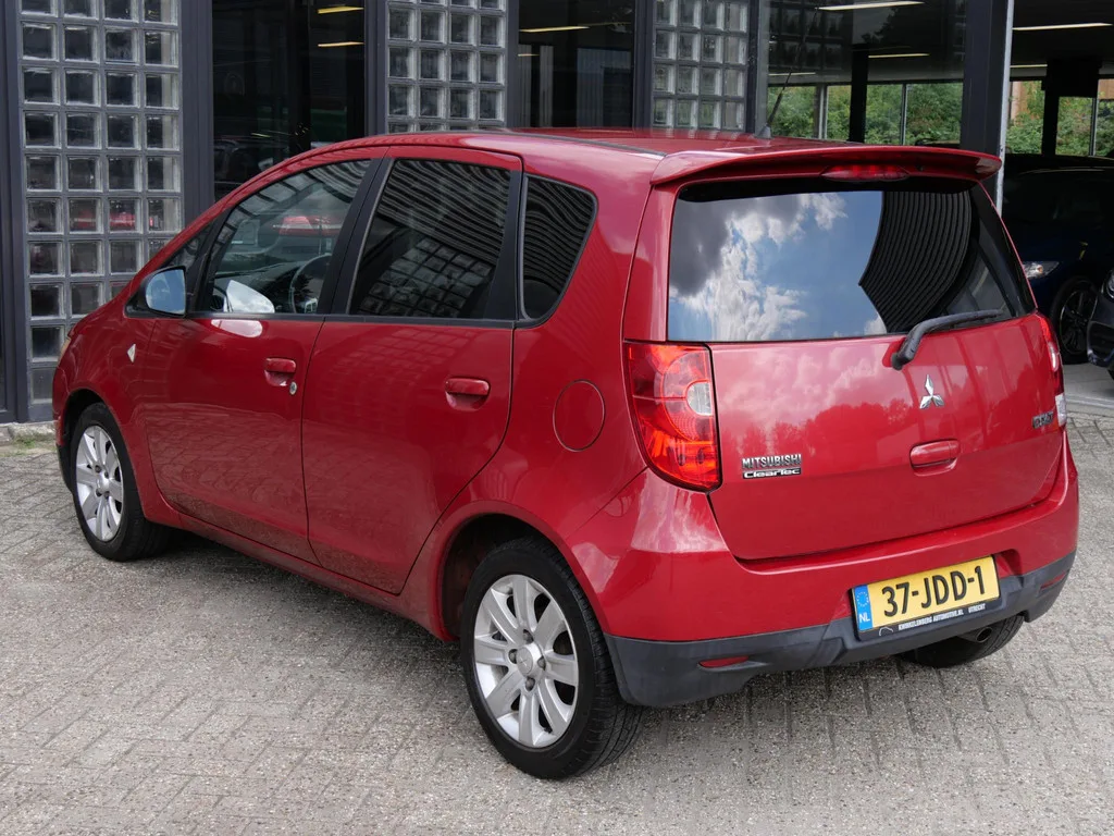 Mitsubishi Colt (2009) — foto 1